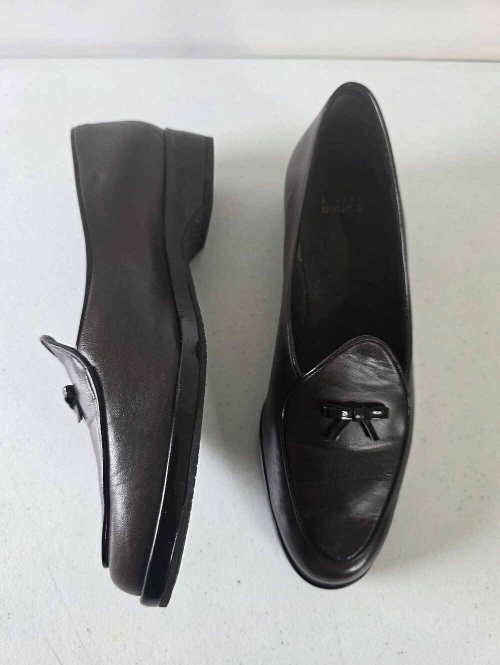 Stuart Weitzman Leather Loafers Size 10 Chocolate Brown Shoes with Bow Detail - Picture 14 of 15